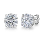 Classic Moissanite Stud Earrings in S925 Sterling Silver